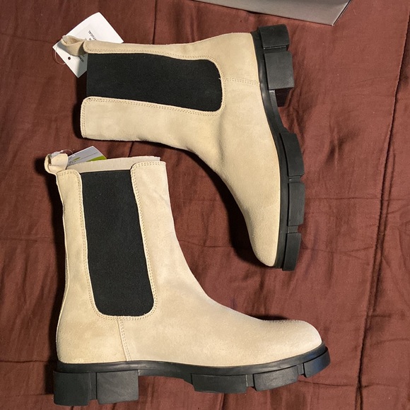 Leather Slip On Booties by Cruza Tendencia Brand. NWT! - Picture 9 of 16